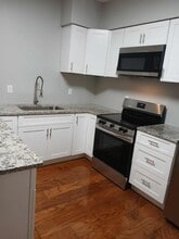 Building Photo - 111 N Main St