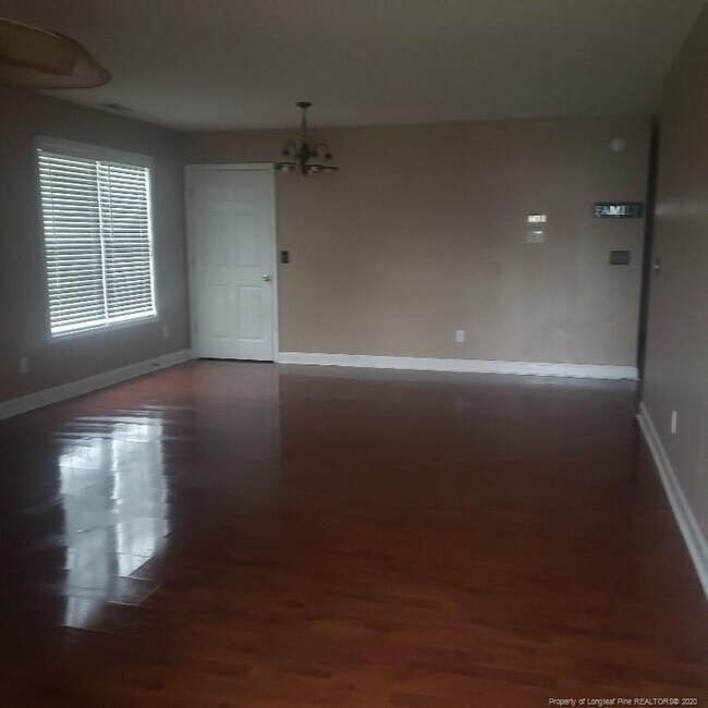 Building Photo - 110 Beech Dr