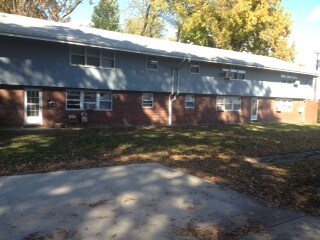 Primary Photo - 604 S University Ave