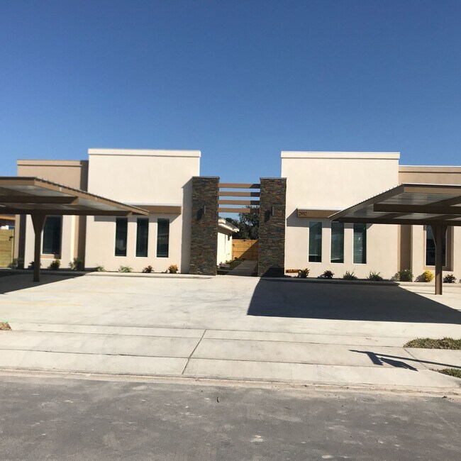 Building Photo - 2808 Wolverine Street