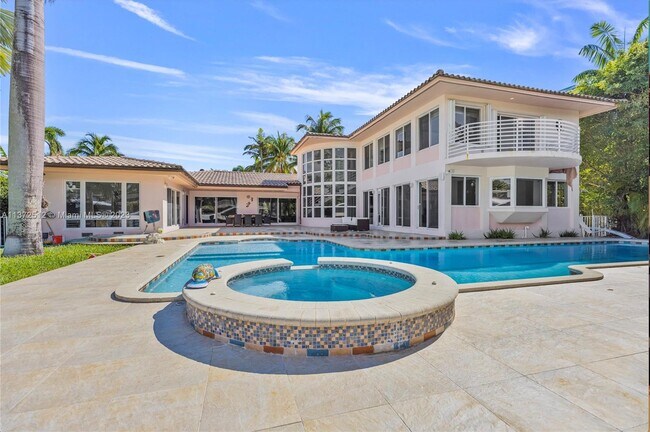 Foto del edificio - 200 Golden Beach Dr