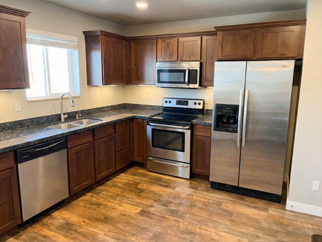 Building Photo - 285 N 680 E