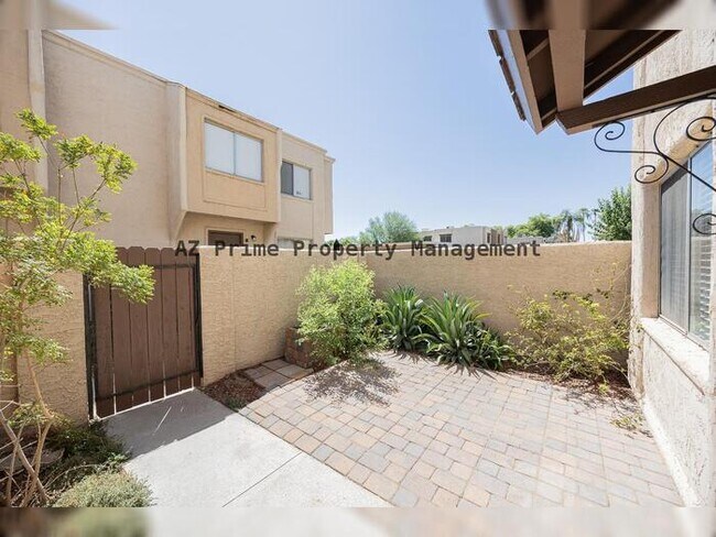 Photo - 8113 E GLENROSA AVE, SCOTTSDALE AZ Townhome