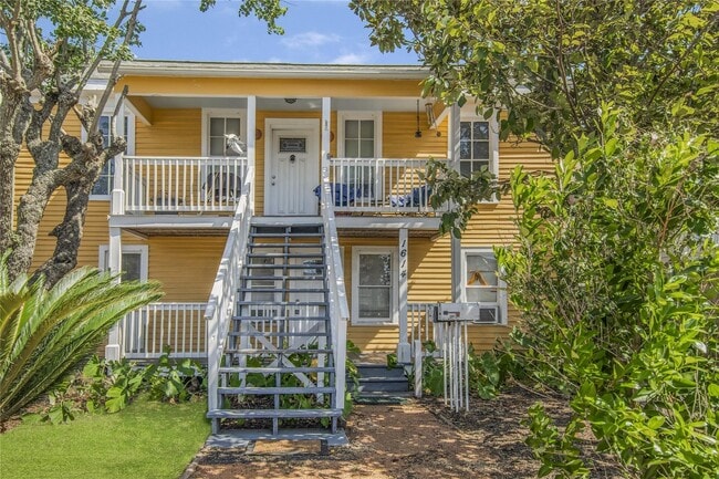 Building Photo - 1614 Ave N Ursuline St