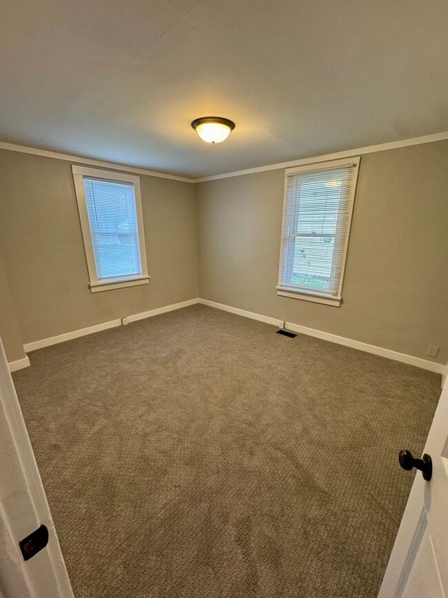 Building Photo - Newly Renovated 3-Bedroom, 2-Bathroom Home...