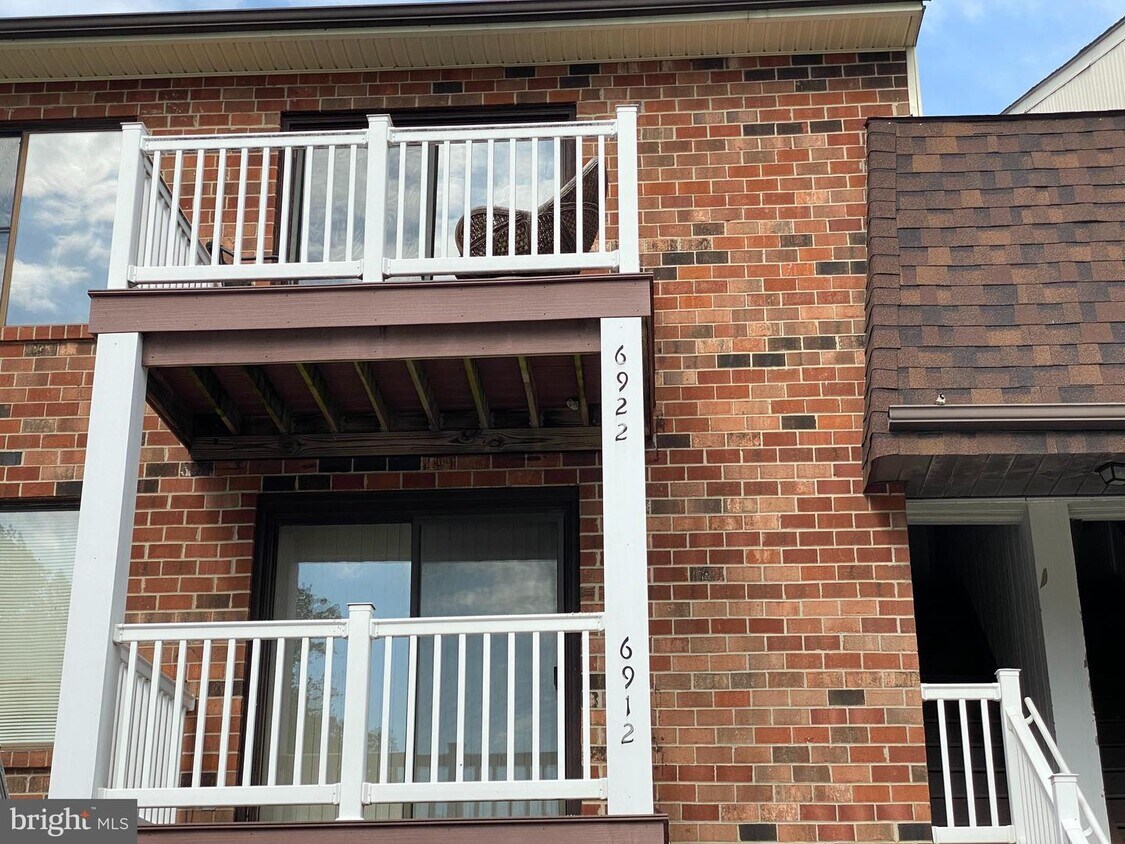 6922 Hilltop Dr Unit 162, Brookhaven, PA 19015 Condo for Rent in