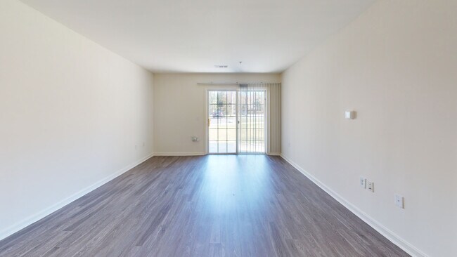 Interior Photo - Inwood West