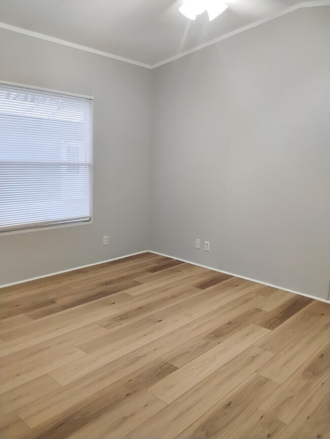 Foto del edificio - 110 N Michigan St