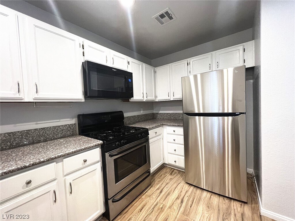 Foto principal - 5036 S Rainbow Blvd