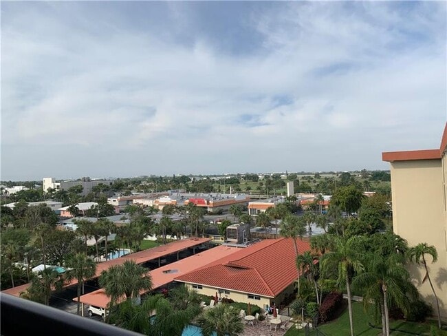 Foto del edificio - 2350 NE 14th Street Causeway