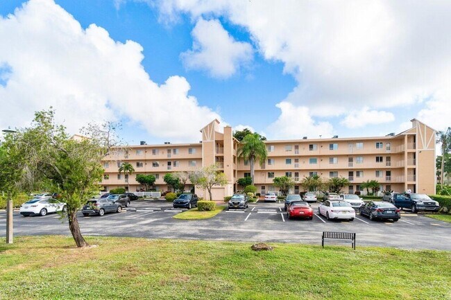Foto del edificio - 6795 Huntington Ln