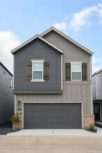 Building Photo - 9918 Storehouse Dr