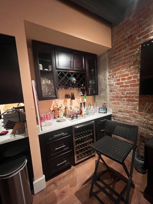 Foto del edificio - 1301 Decatur St