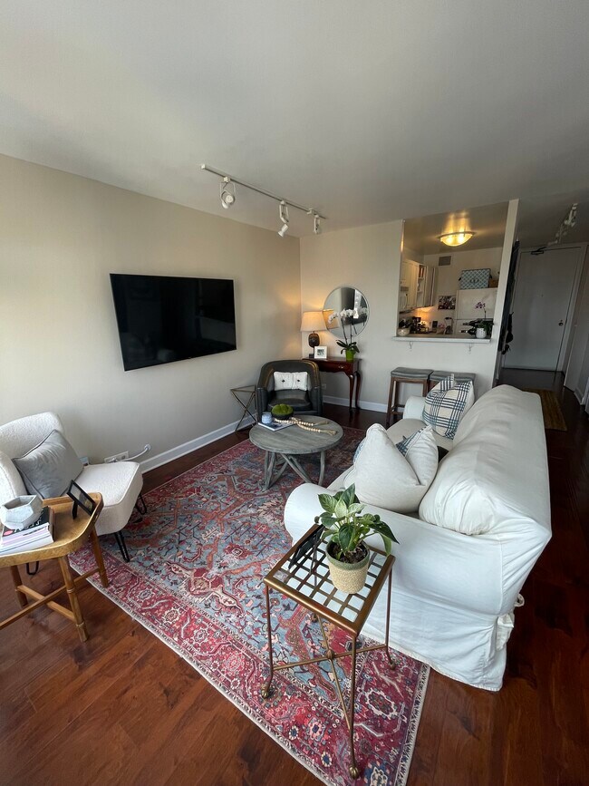 Foto del edificio - 444 W Fullerton Pky