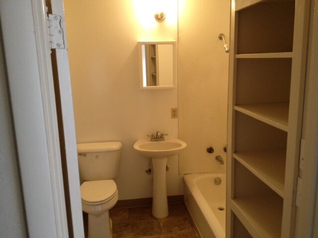 Foto del edificio - 2548 Table Rock Rd