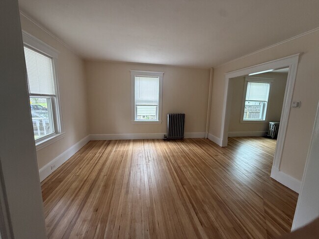 Foto del edificio - 38 Chickering St