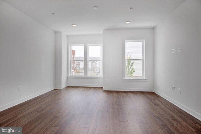 Building Photo - 3154 Nina Clarke Dr