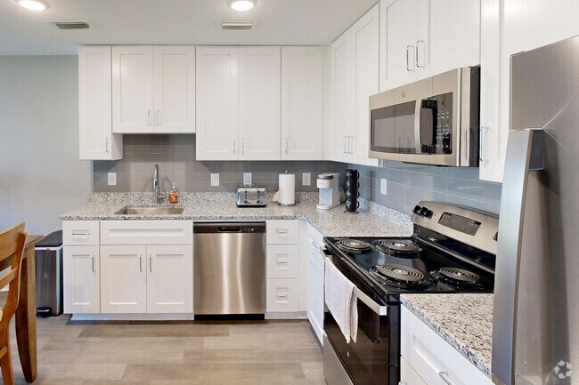 1 BR, 1 BA, 652 PIES2 - Avenue 6 - Luxury Apartments Downtown Huntsville South