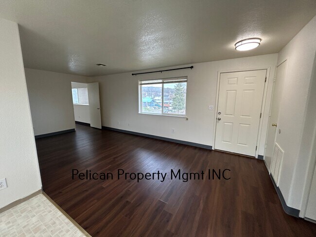 Foto del edificio - 2124 Modoc St