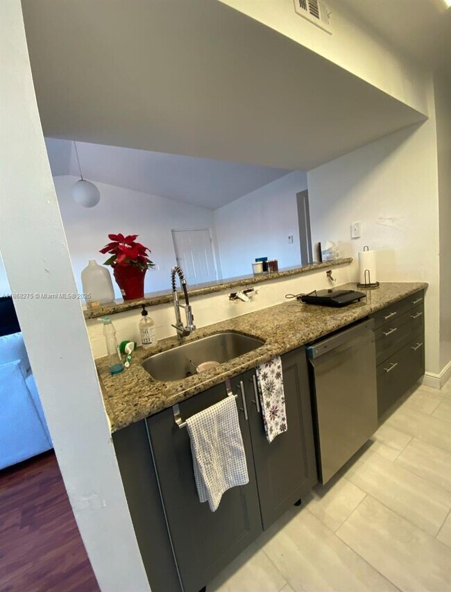 Foto del edificio - 15320 SW 106th Terrace