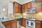 Foto principal - 3443 Kingsboro Rd NE