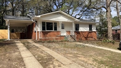 Building Photo - 1305 Diane Ct