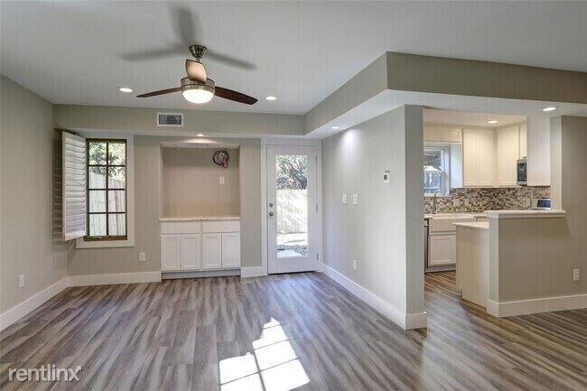 Building Photo - 2 br, 2.5 bath House - 213 McCarley Pl