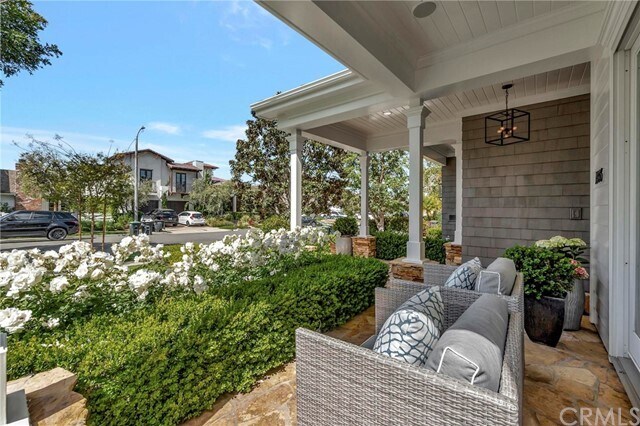 Foto del edificio - 1836 Port Stanhope Pl