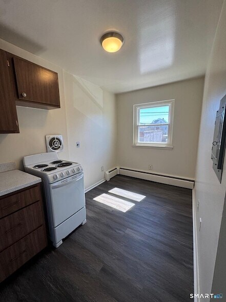 Foto del edificio - 70 McKinley Ave