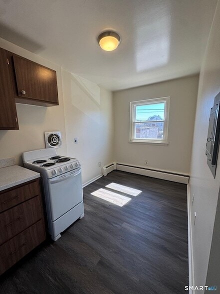 Foto del edificio - 70 McKinley Ave