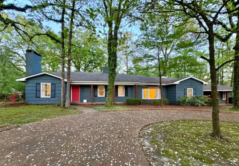 Primary Photo - 1801 Chickasaw Dr