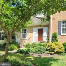 Building Photo - 3517 Chevy Chase Lake Dr