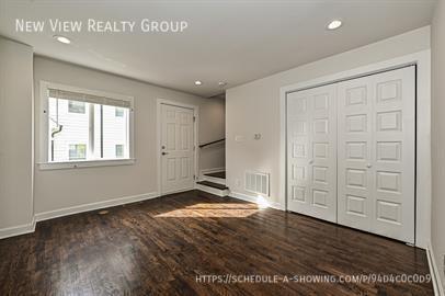 Foto del edificio - 215 S Gardner Ave