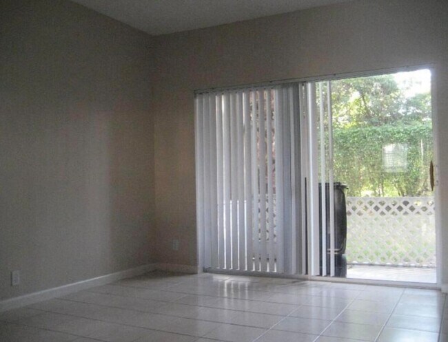 Foto del edificio - 5113 Palmbrooke Cir