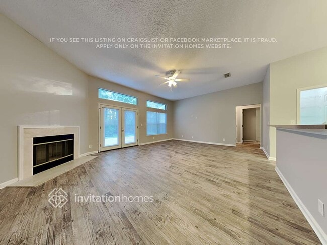 Foto del edificio - 12358 Bucks Harbor Dr S