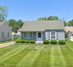 Building Photo - 15708 Puritas Ave