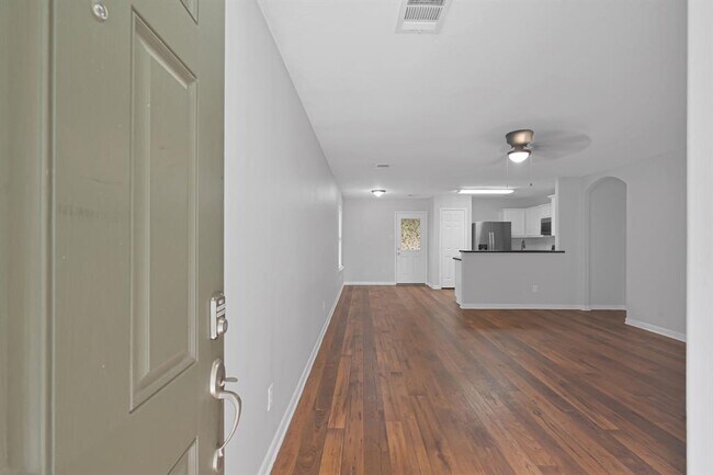 Foto del edificio - 28803 Concho River Ct