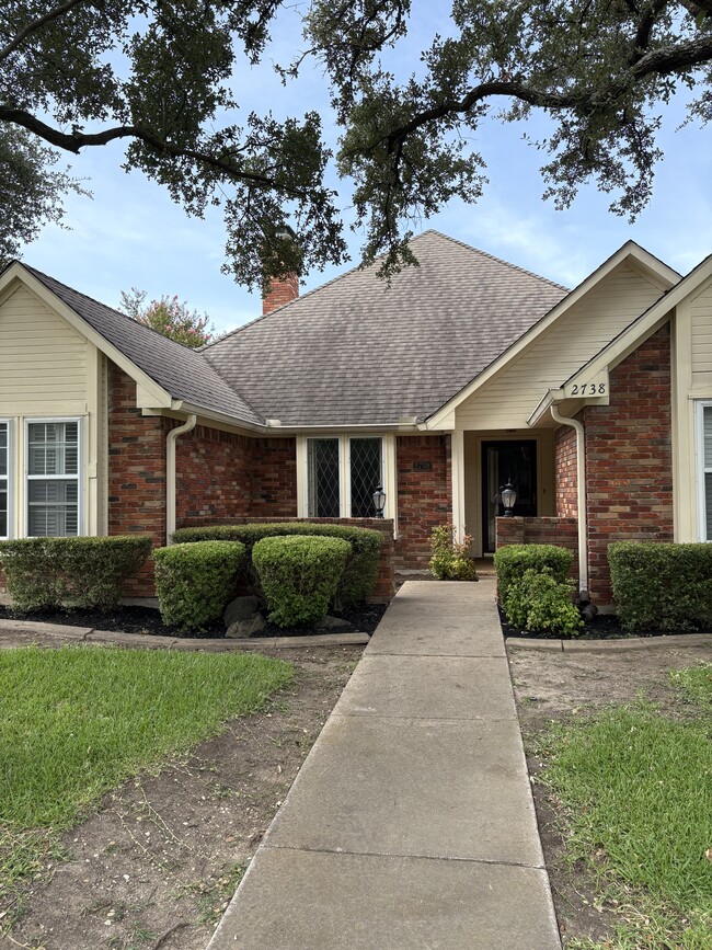 Building Photo - 2738 Hickory Bend Dr