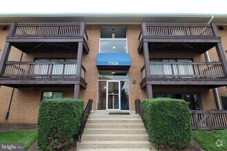 Building Photo - 7528 Savannah St