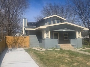 Building Photo - 406 W Water St