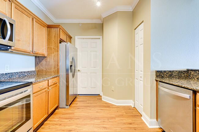 Building Photo - GORGEOUS Waterfront Condo in South Daytona