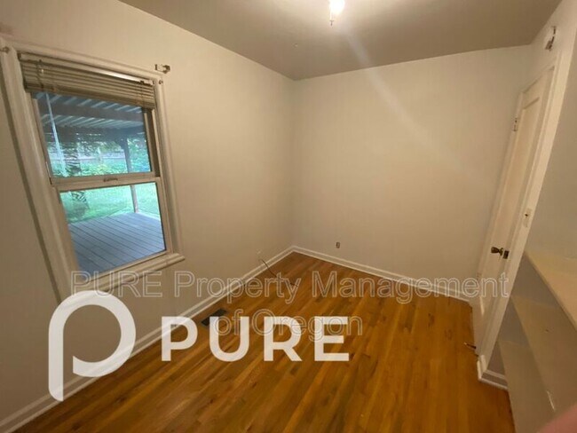 Foto del edificio - 9114 SE Yamhill St