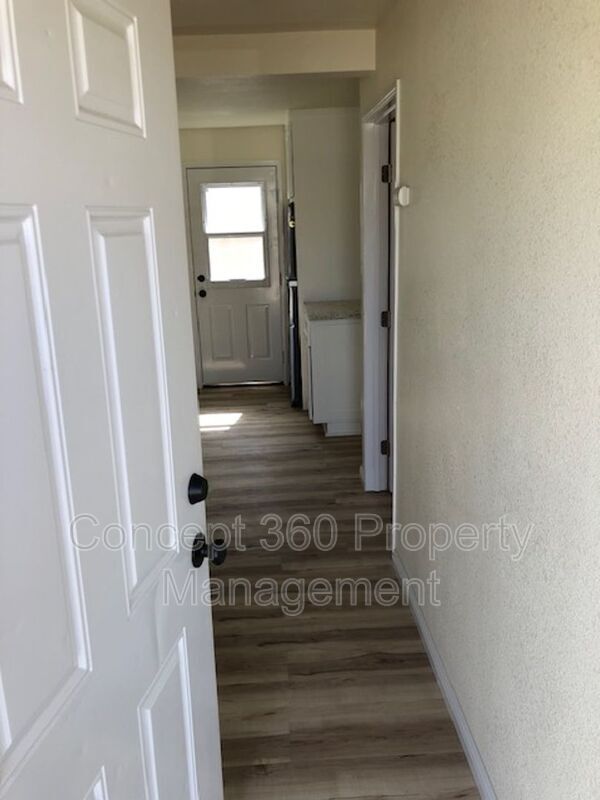 Foto del edificio - 236 W Cedar St