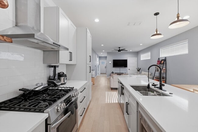 Foto del edificio - 2107 Schley Ave