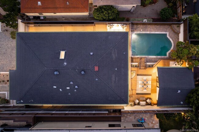 Foto del edificio - 3135 Quimby St