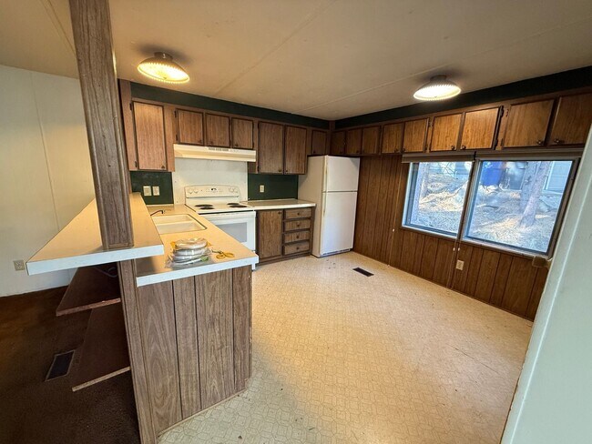 Foto del edificio - 2 Bed/1 Bath on Bend's Westside - Stannium...