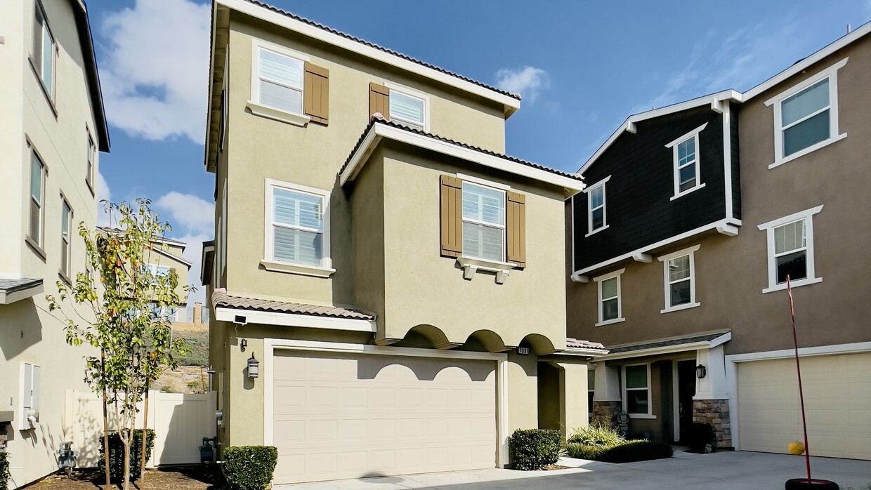 7331 Rocky Point Rd, Jurupa Valley, CA 92509 Townhome Rentals in