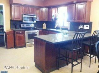 Foto del edificio - 3 br, 2.5 bath House - 204 Genesis
