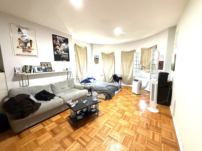 Foto del edificio - 923 Beacon St