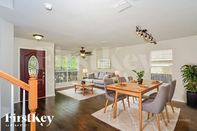 Foto del edificio - 12630 Point Summit